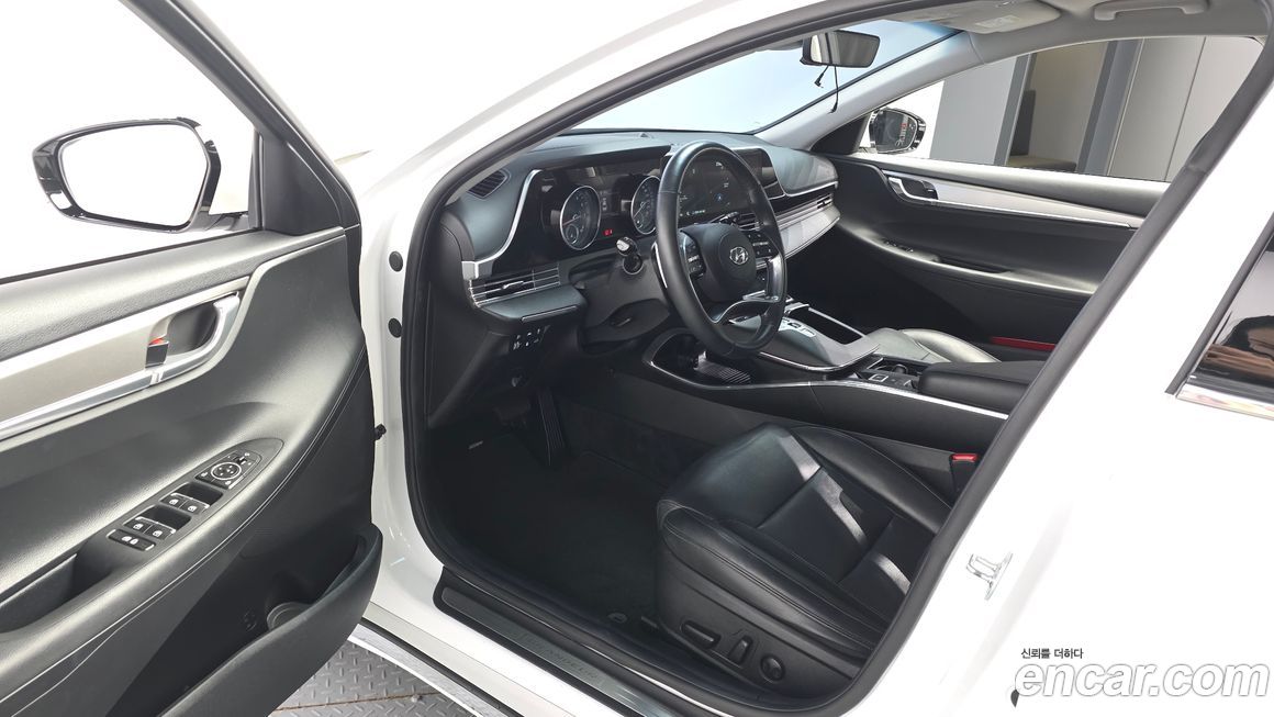 Hyundai Grandeur 2020