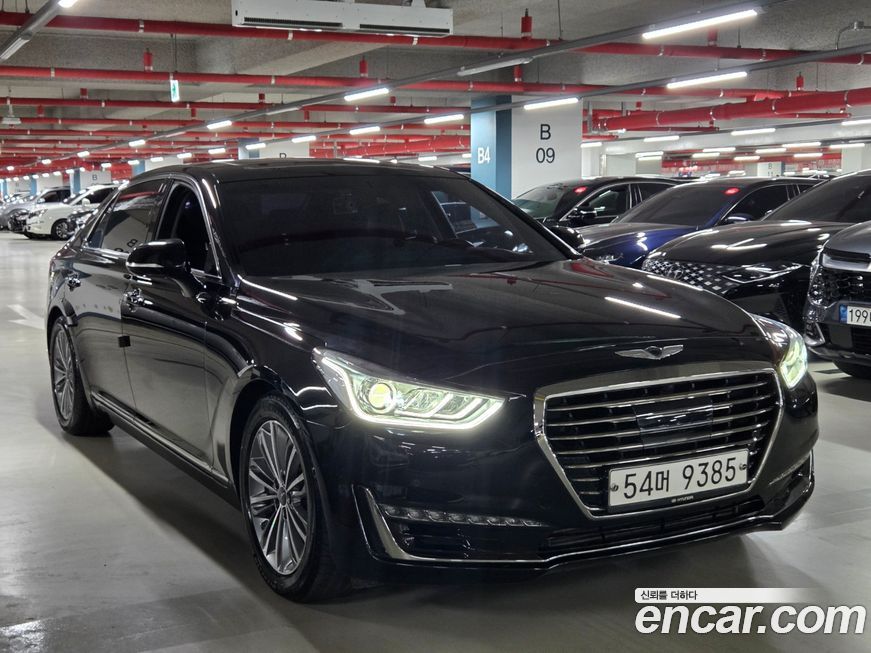 Genesis EQ900 2017