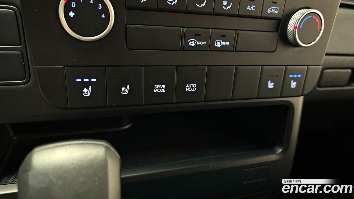 Hyundai Staria 2023