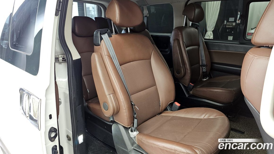 Hyundai Starex 2019