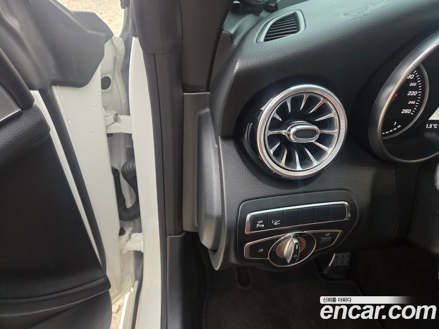 Mercedes-Benz C-Class 2017