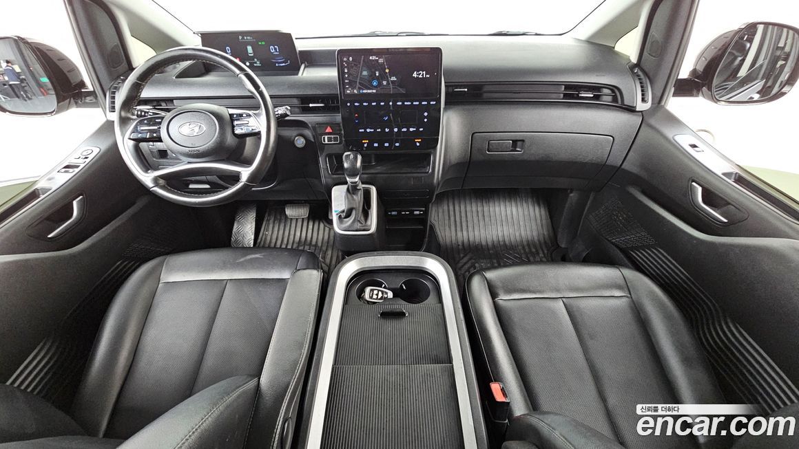 Hyundai Staria 2022