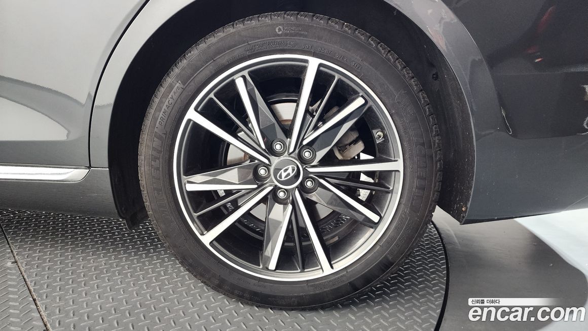 Hyundai Grandeur 2021