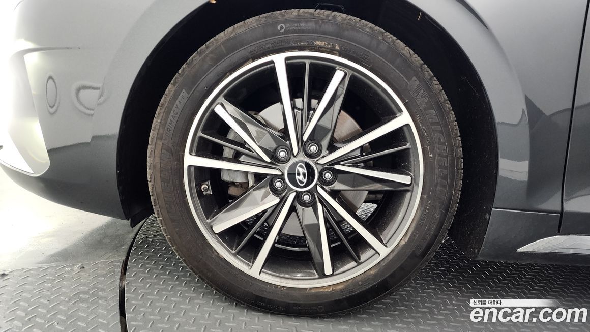 Hyundai Grandeur 2021