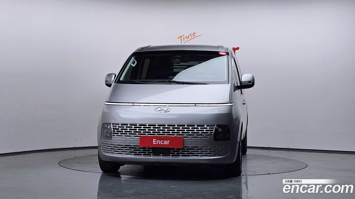 Hyundai Staria 2022