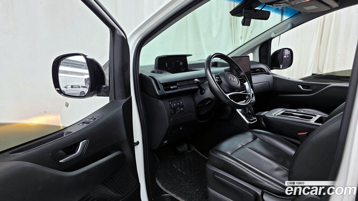 Hyundai Staria 2023
