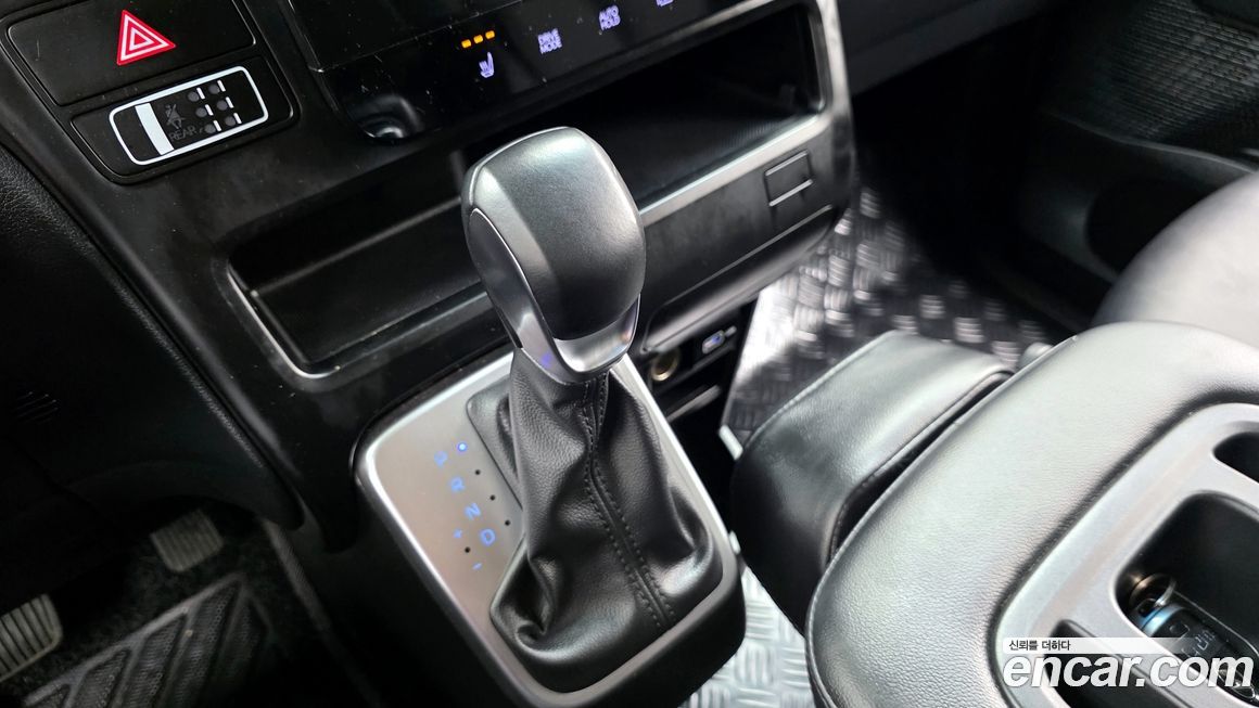 Hyundai Staria 2023