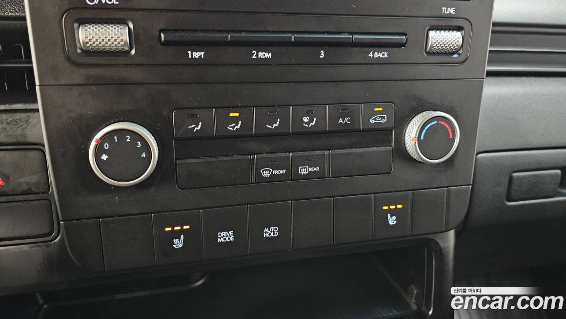 Hyundai Staria 2022