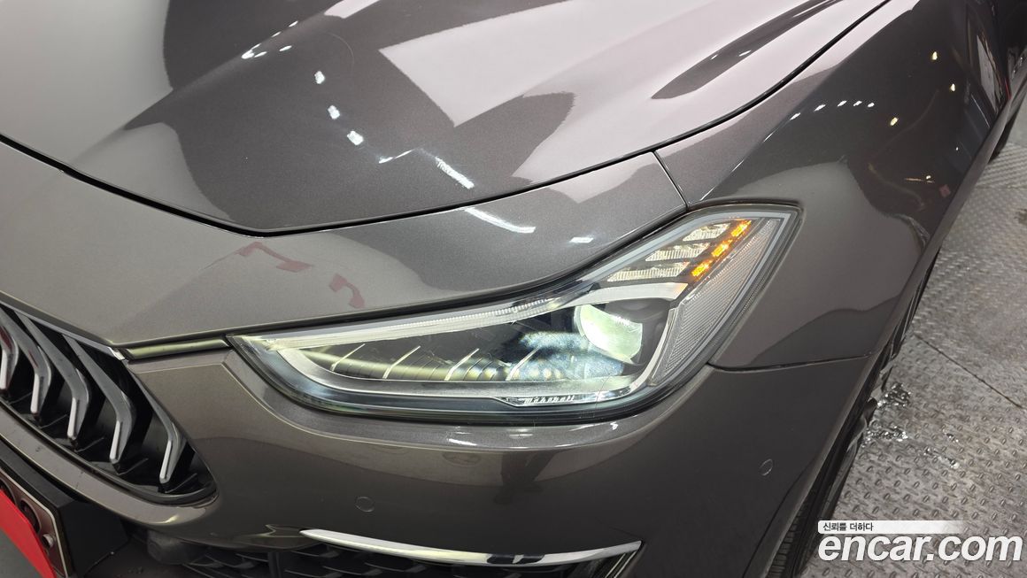 Maserati Ghibli 2019