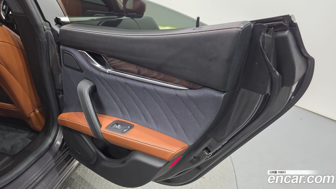 Maserati Ghibli 2019