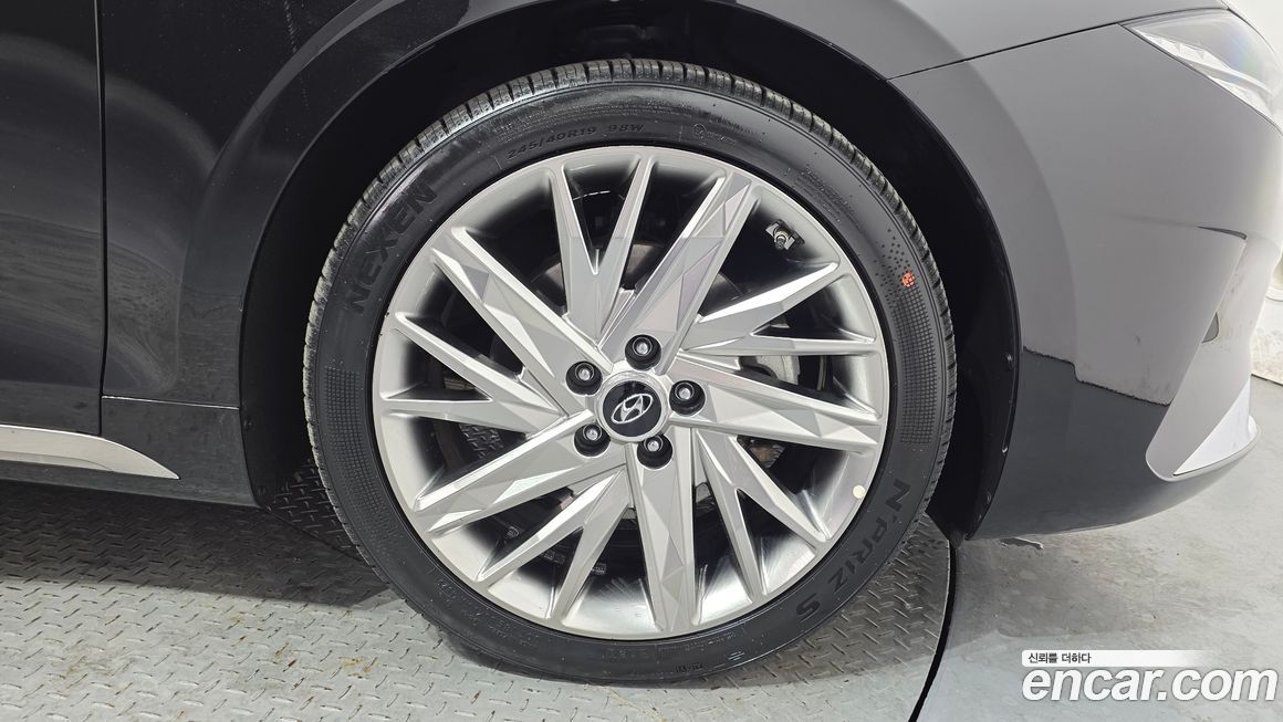 Hyundai Grandeur 2023