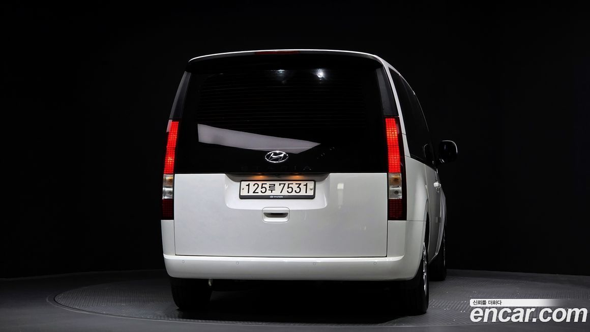 Hyundai Staria 2023