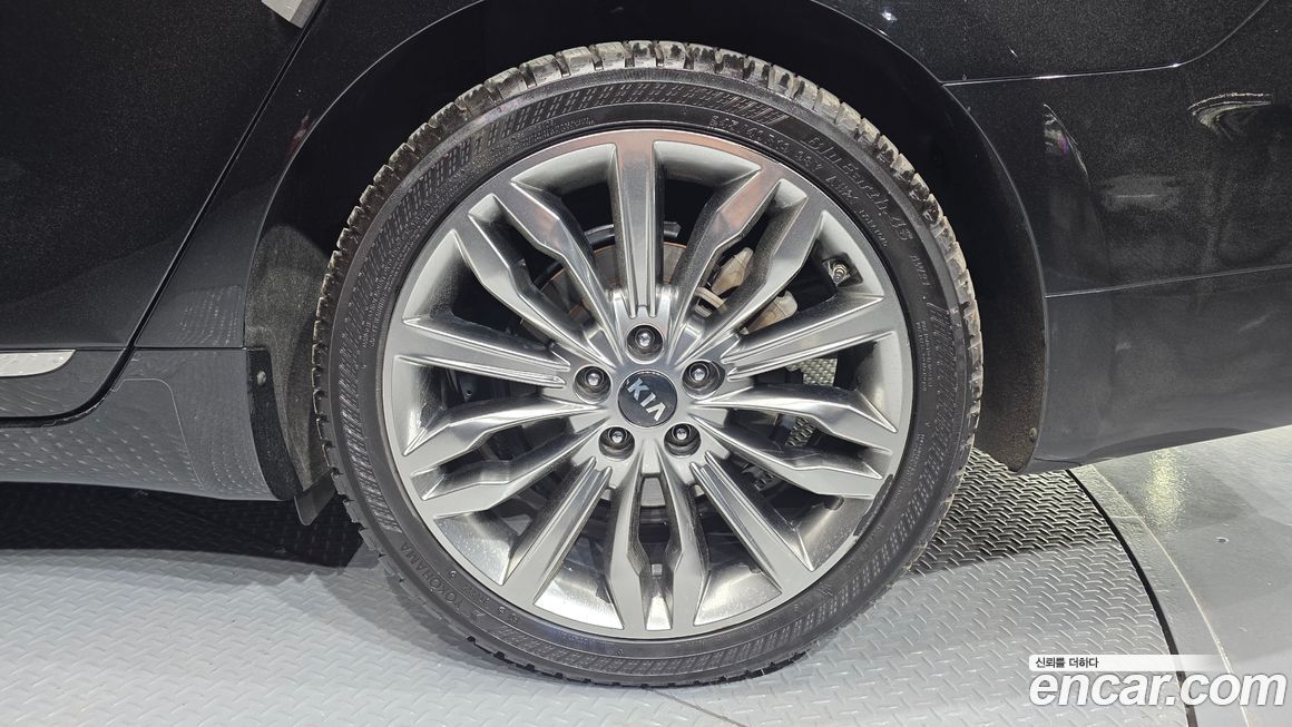 Kia K7 2020