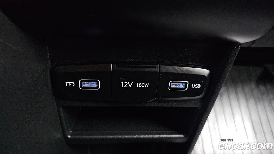 Hyundai Staria 2022