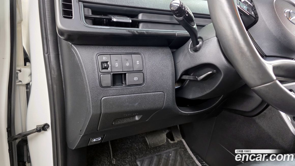 Hyundai Staria 2023