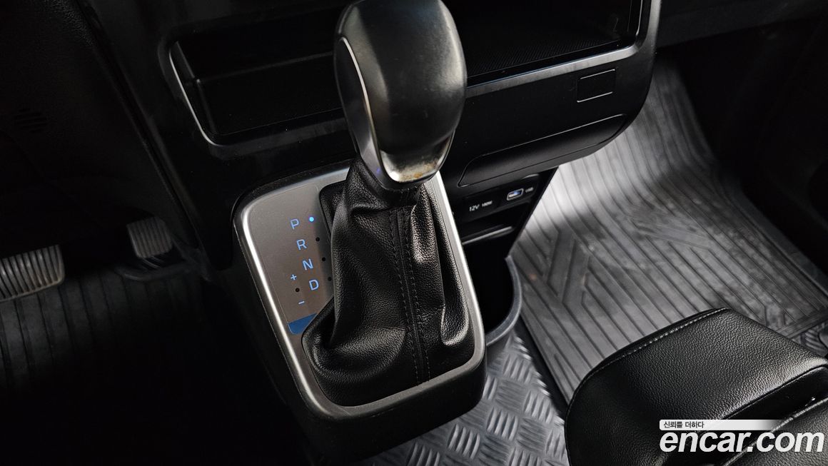 Hyundai Staria 2022