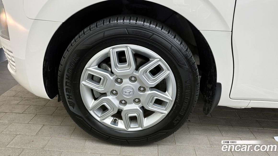 Hyundai Staria 2023