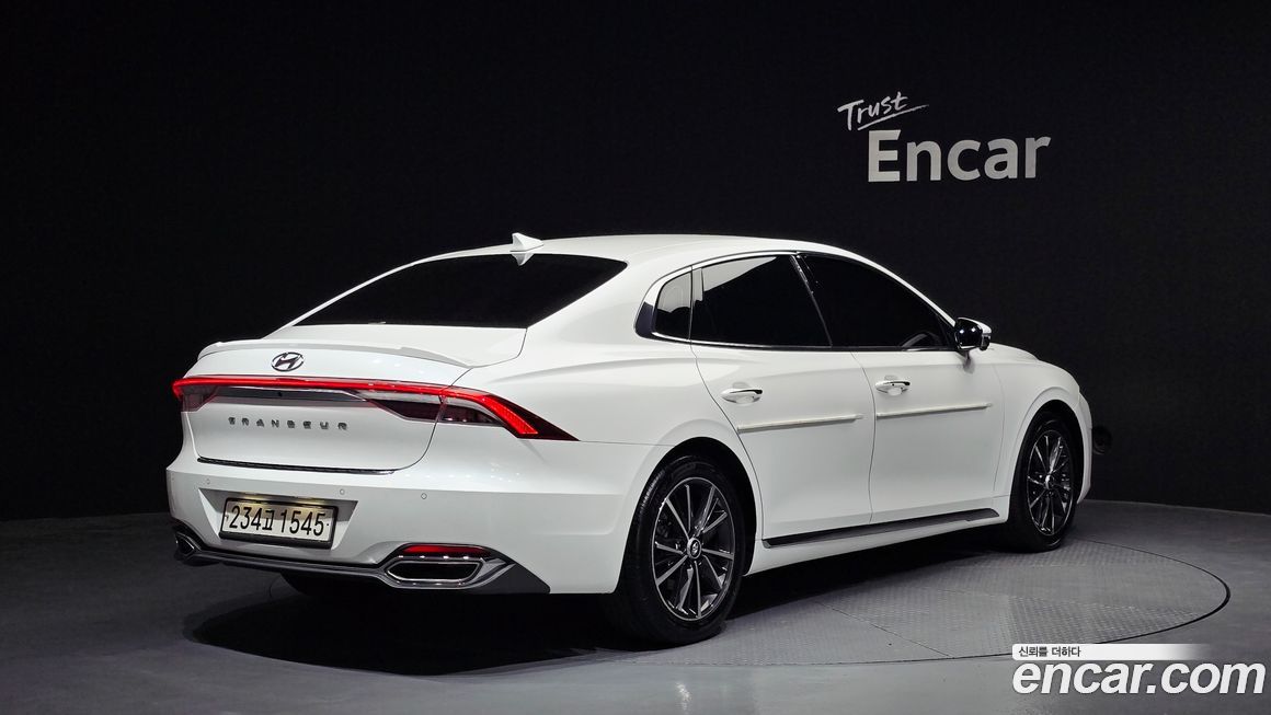 Hyundai Grandeur 2022