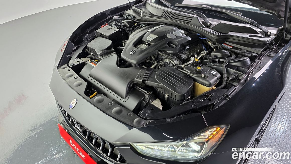 Maserati Ghibli 2019
