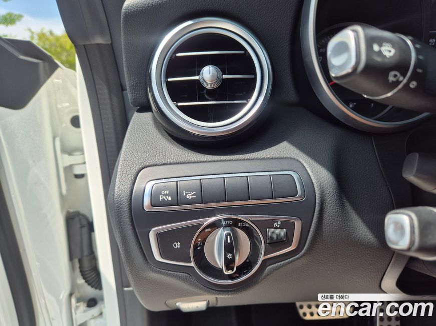 Mercedes-Benz C-Class 2017