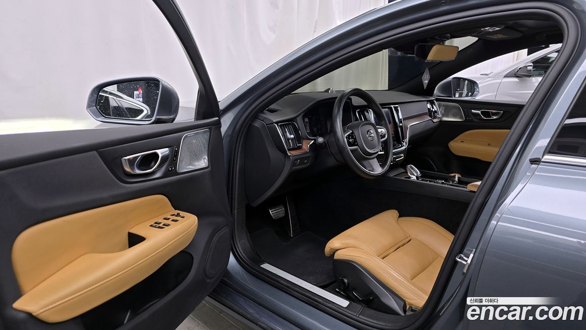 Volvo S60 2021