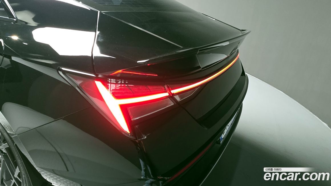 Hyundai AVANTE 2025