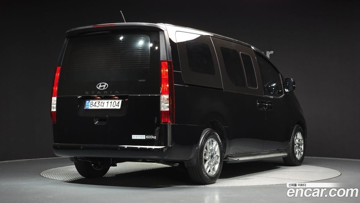 Hyundai Staria 2025