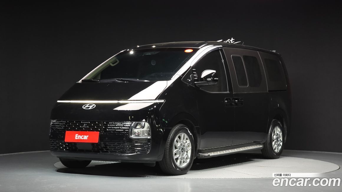 Hyundai Staria 2025
