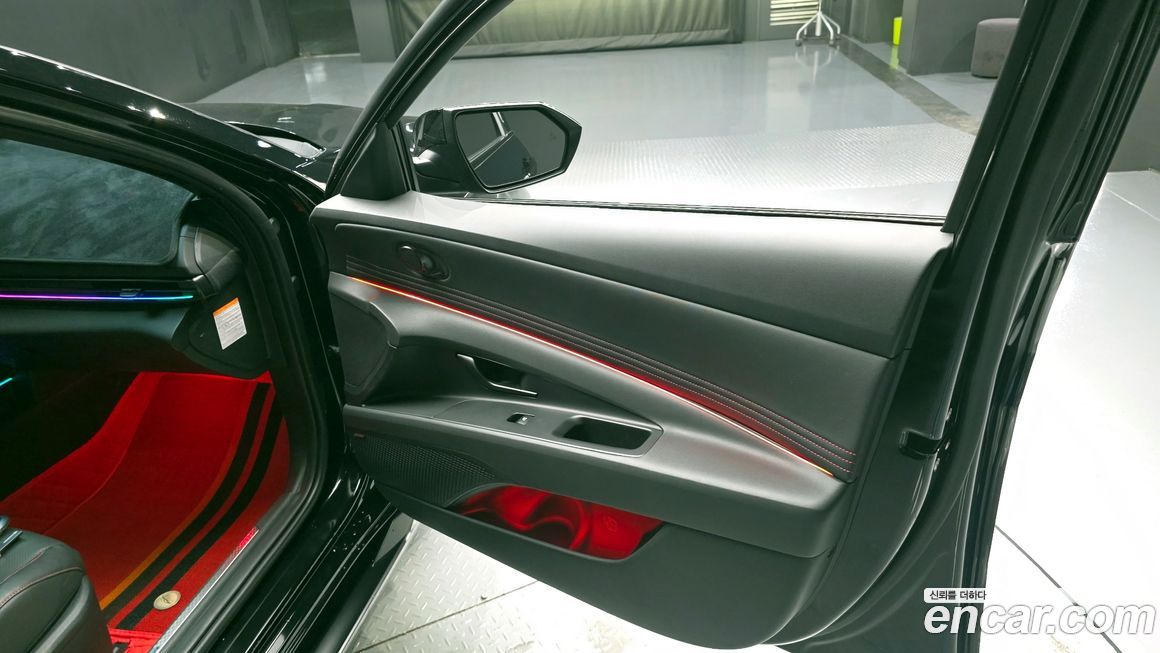 Hyundai AVANTE 2025