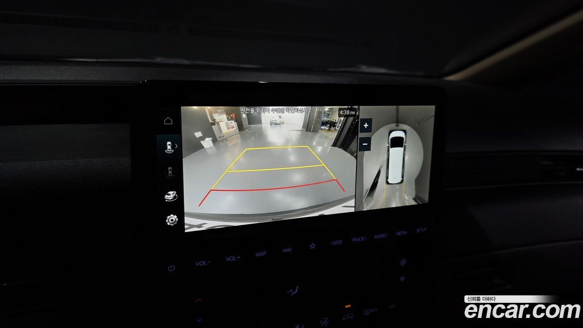 Hyundai Staria 2025