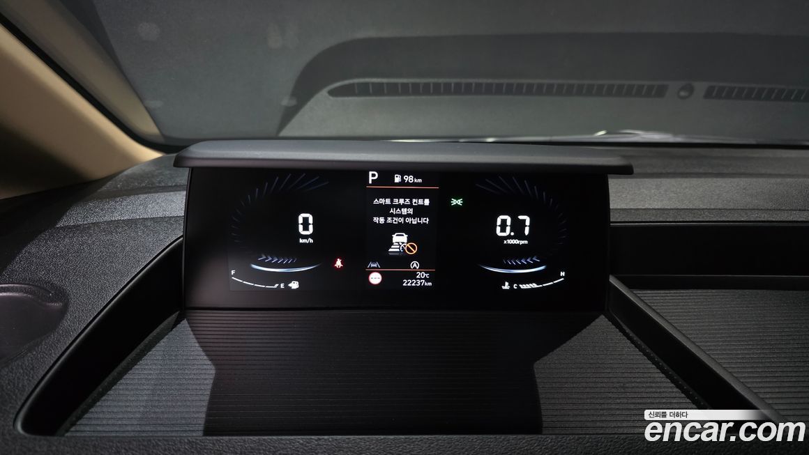 Hyundai Staria 2025