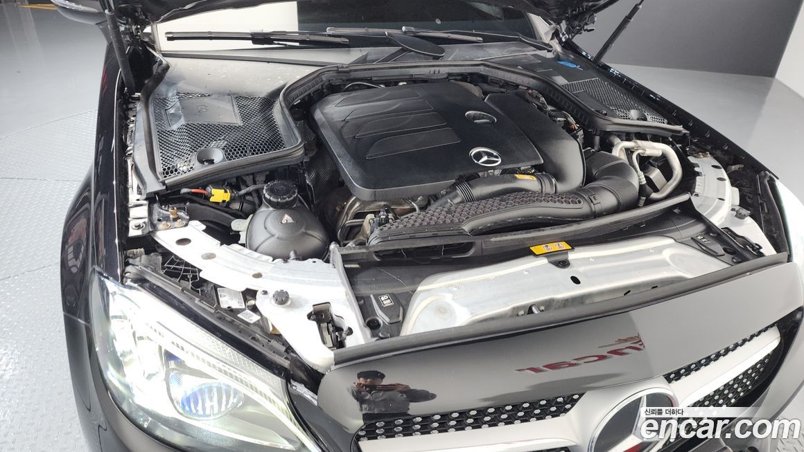 Mercedes-Benz C-Class 2020
