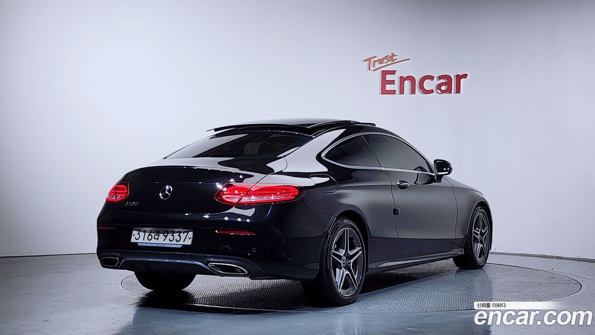 Mercedes-Benz C-Class 2020