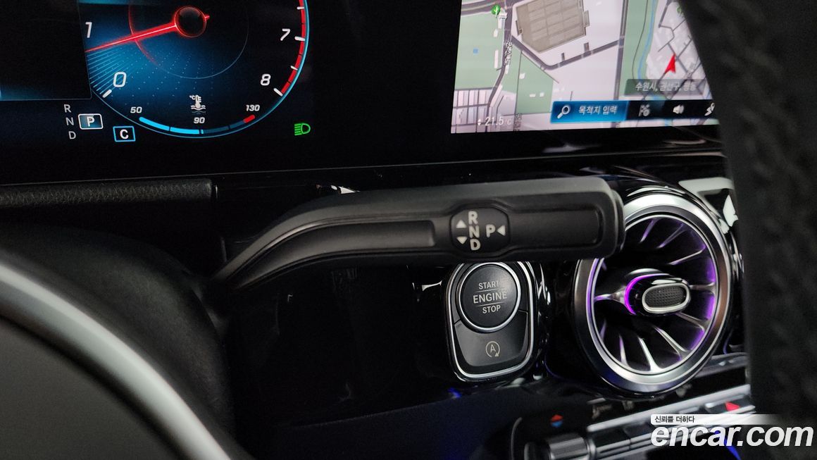 Mercedes-Benz GLA-Class 2021