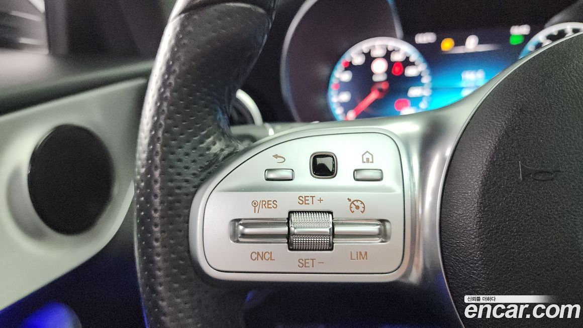 Mercedes-Benz C-Class 2020