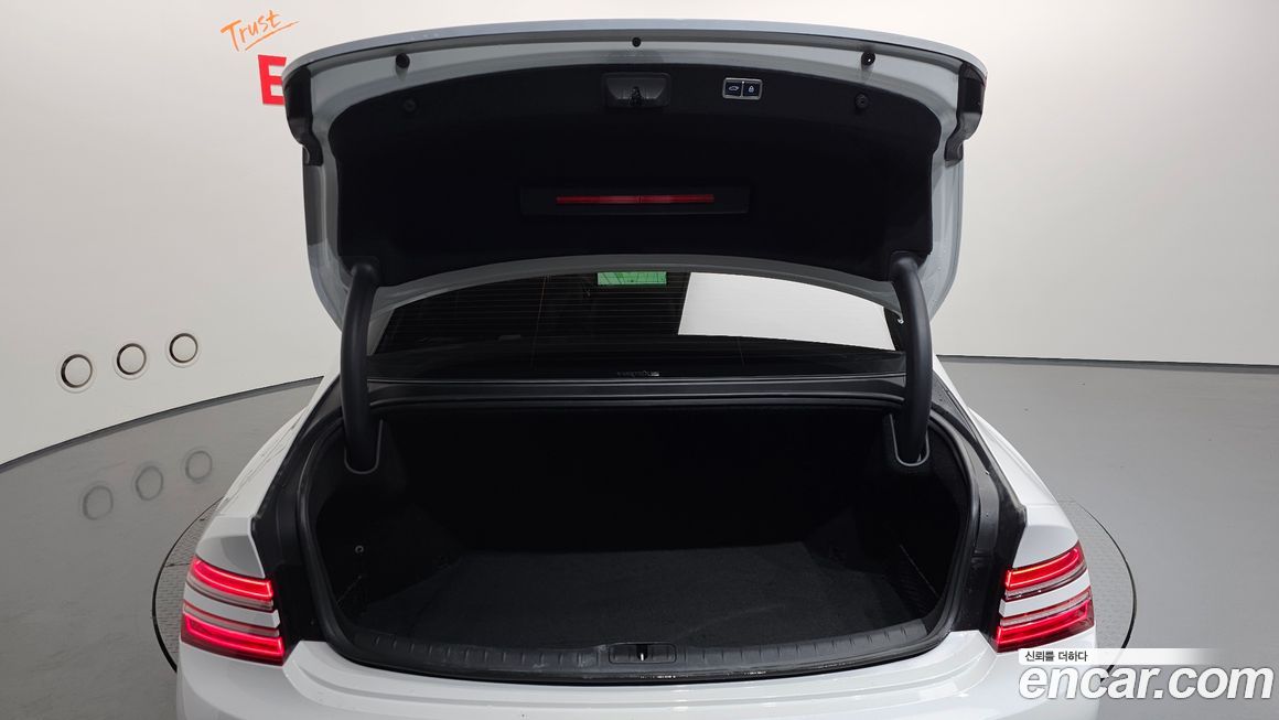 Genesis G80 2024