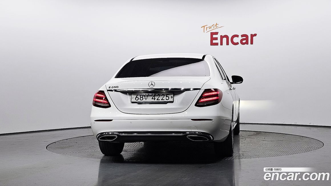 Mercedes-Benz E-Class 2017