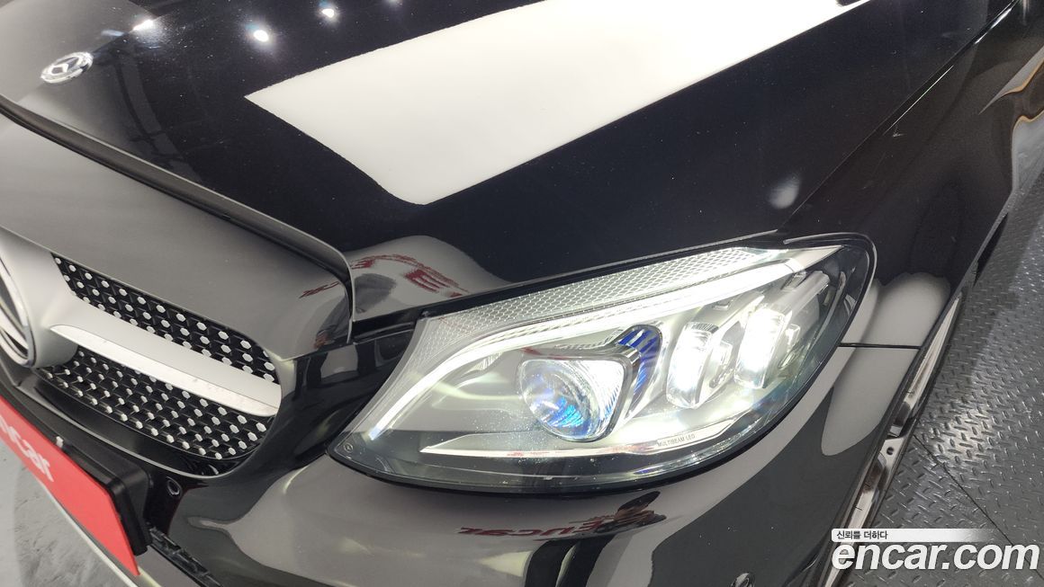 Mercedes-Benz C-Class 2020