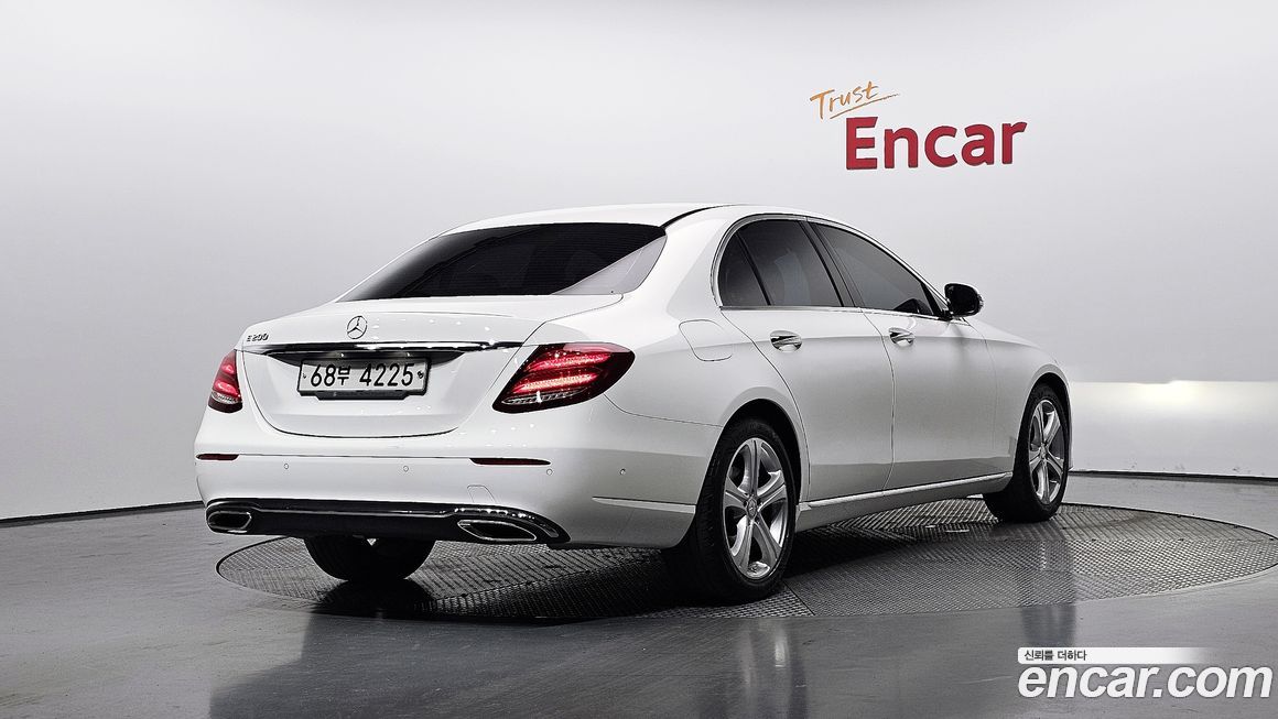 Mercedes-Benz E-Class 2017