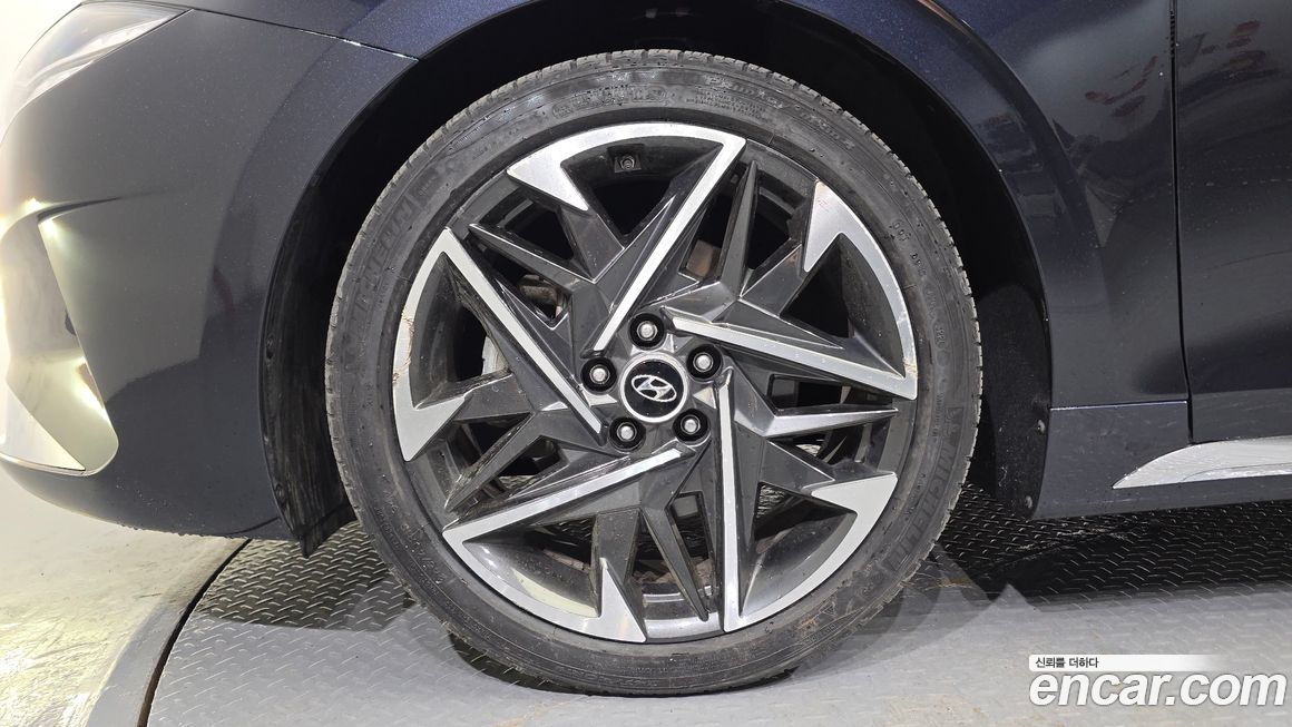 Hyundai Grandeur 2021