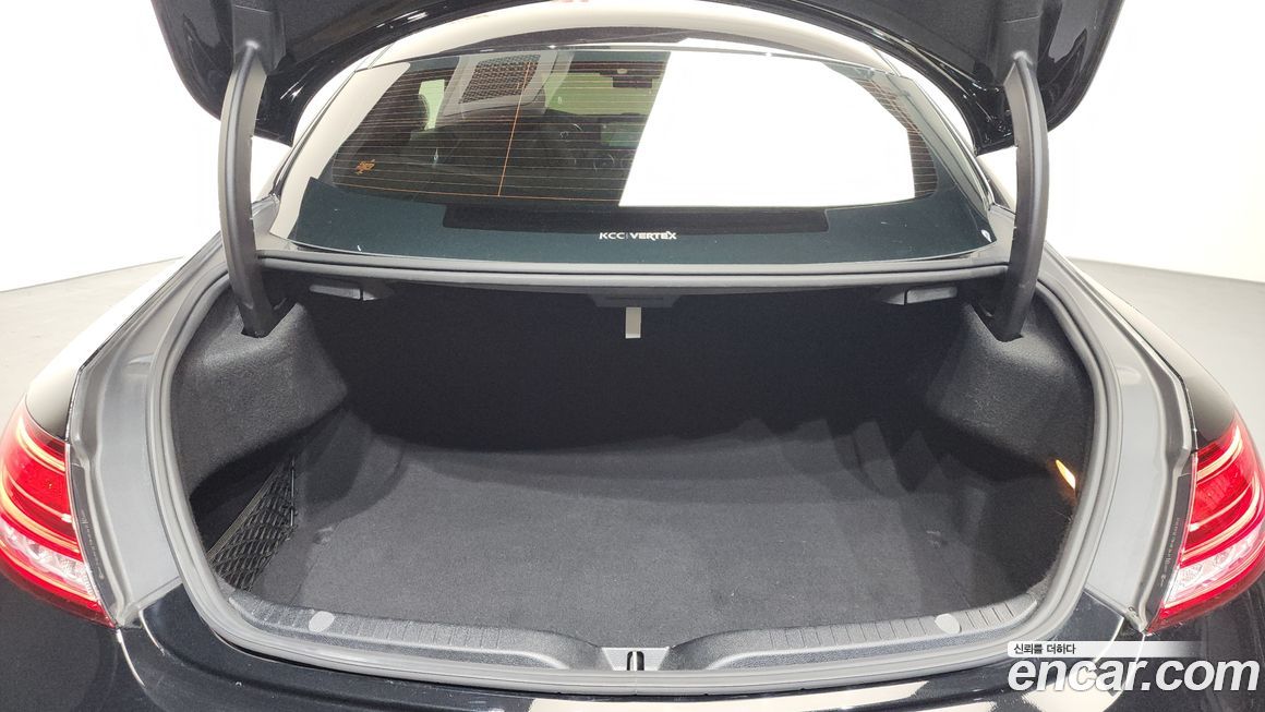 Mercedes-Benz C-Class 2020