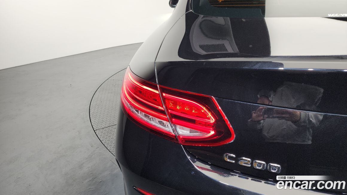 Mercedes-Benz C-Class 2020