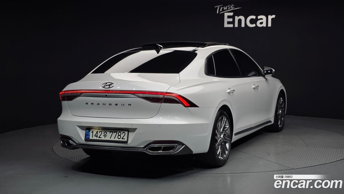Hyundai Grandeur 2022