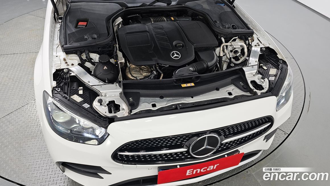 Mercedes-Benz E-Class 2021