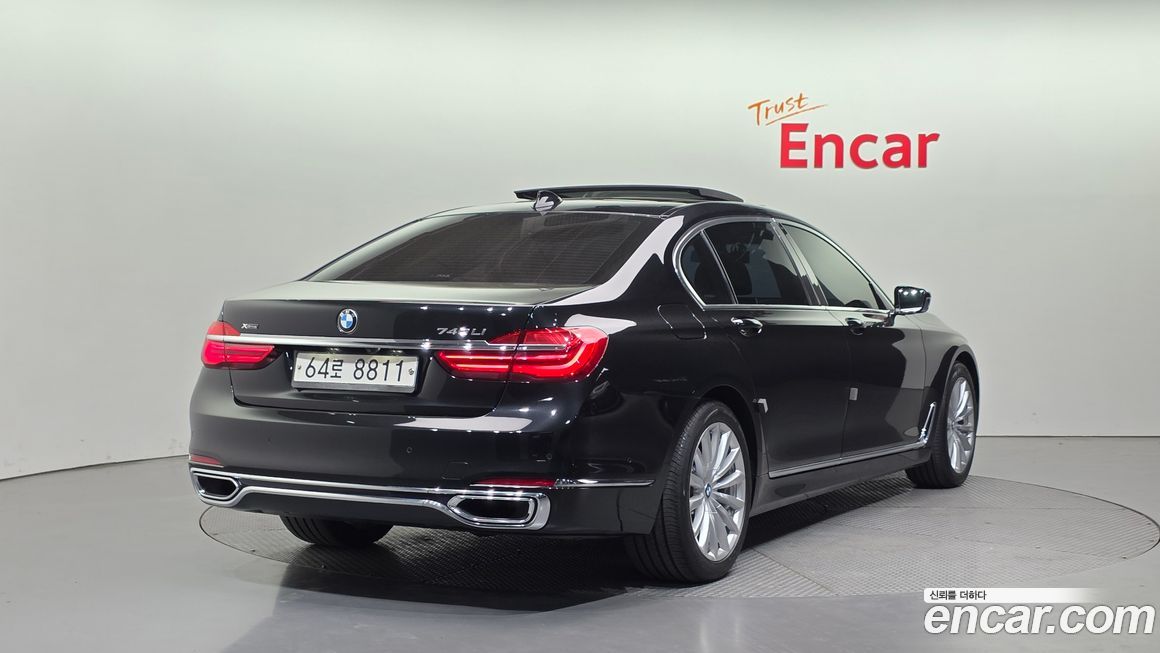 BMW 7-Series 2016