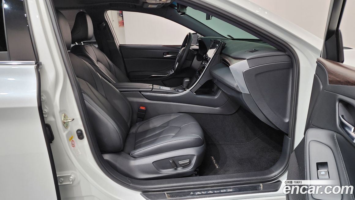 Toyota Avalon 2019
