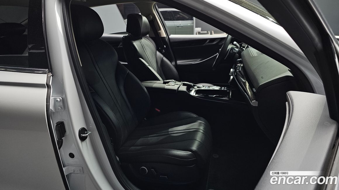 Genesis G80 2021