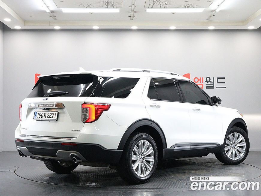 Ford Explorer 2023
