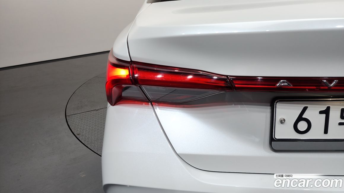 Toyota Avalon 2019