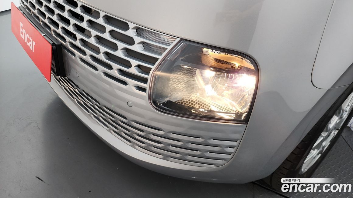 Hyundai Staria 2025